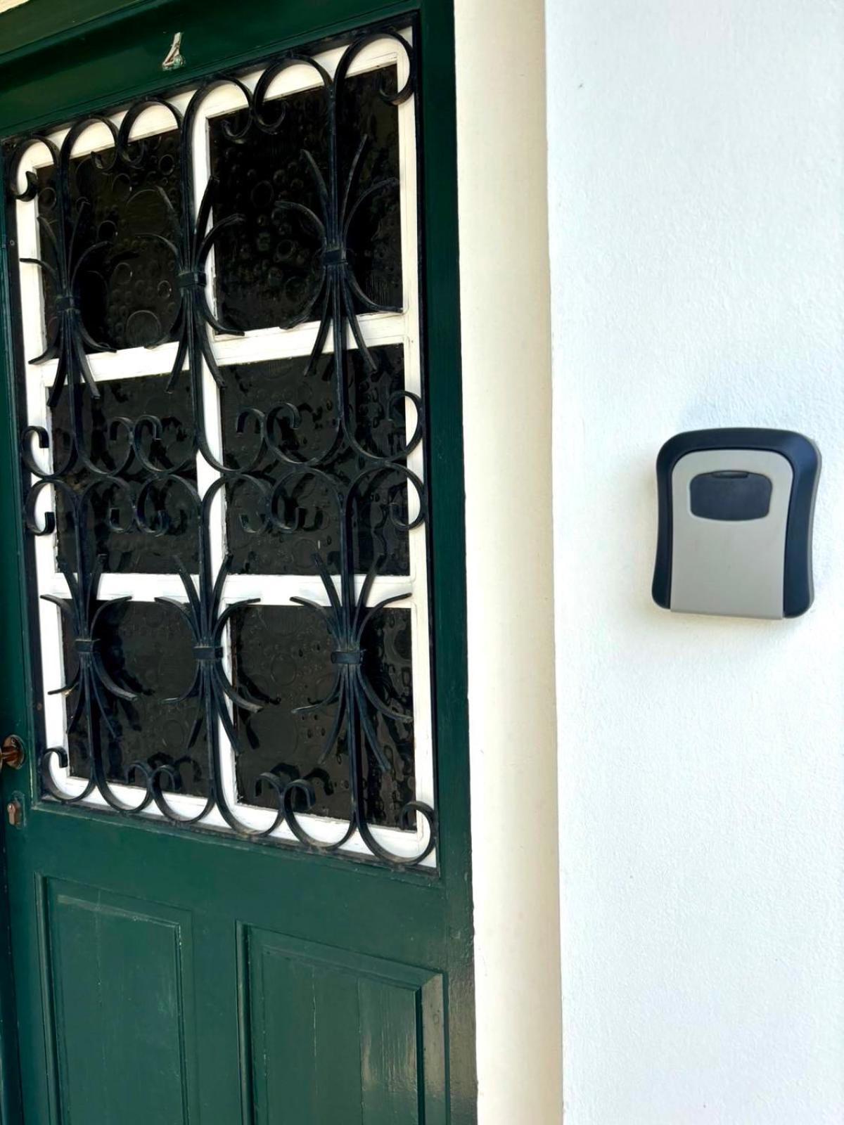 Actru'S Homes Ρόδα Εξωτερικό φωτογραφία